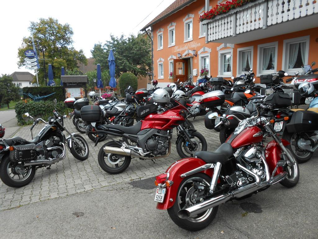 Landgasthof Schutzen Hotel Tengen Exterior photo